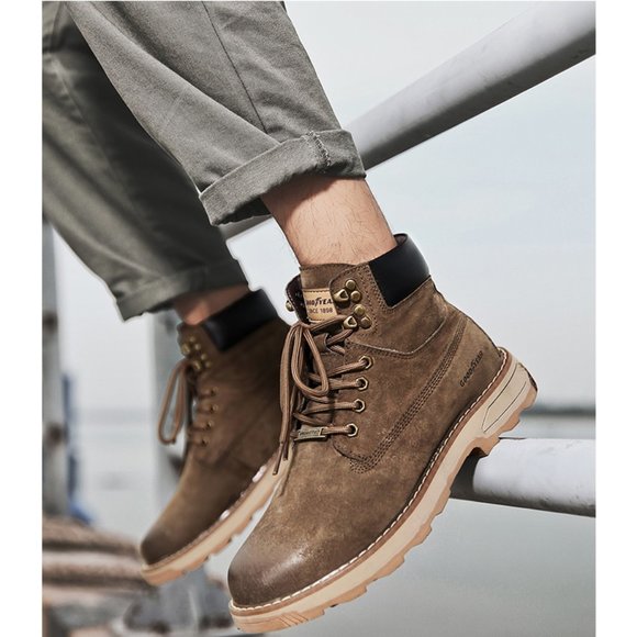 Men's Shoes - Picture 3 of 4